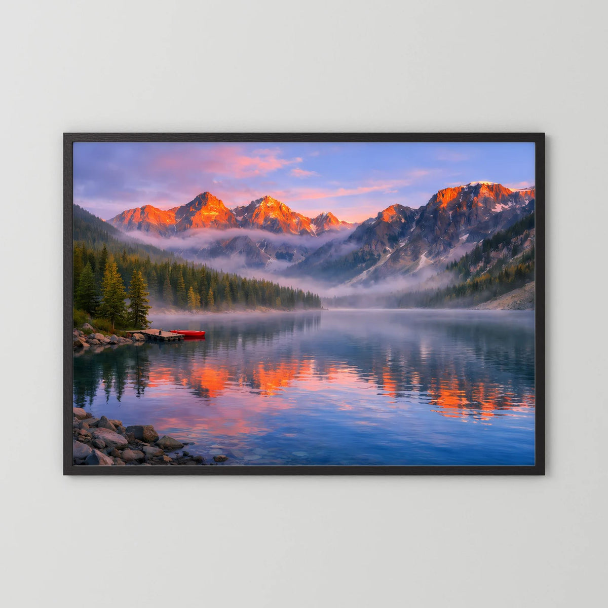 Querformatiges Wandbild mit Alpen-See-Landschaft bei Sonnenuntergang im schwarzen Rahmen