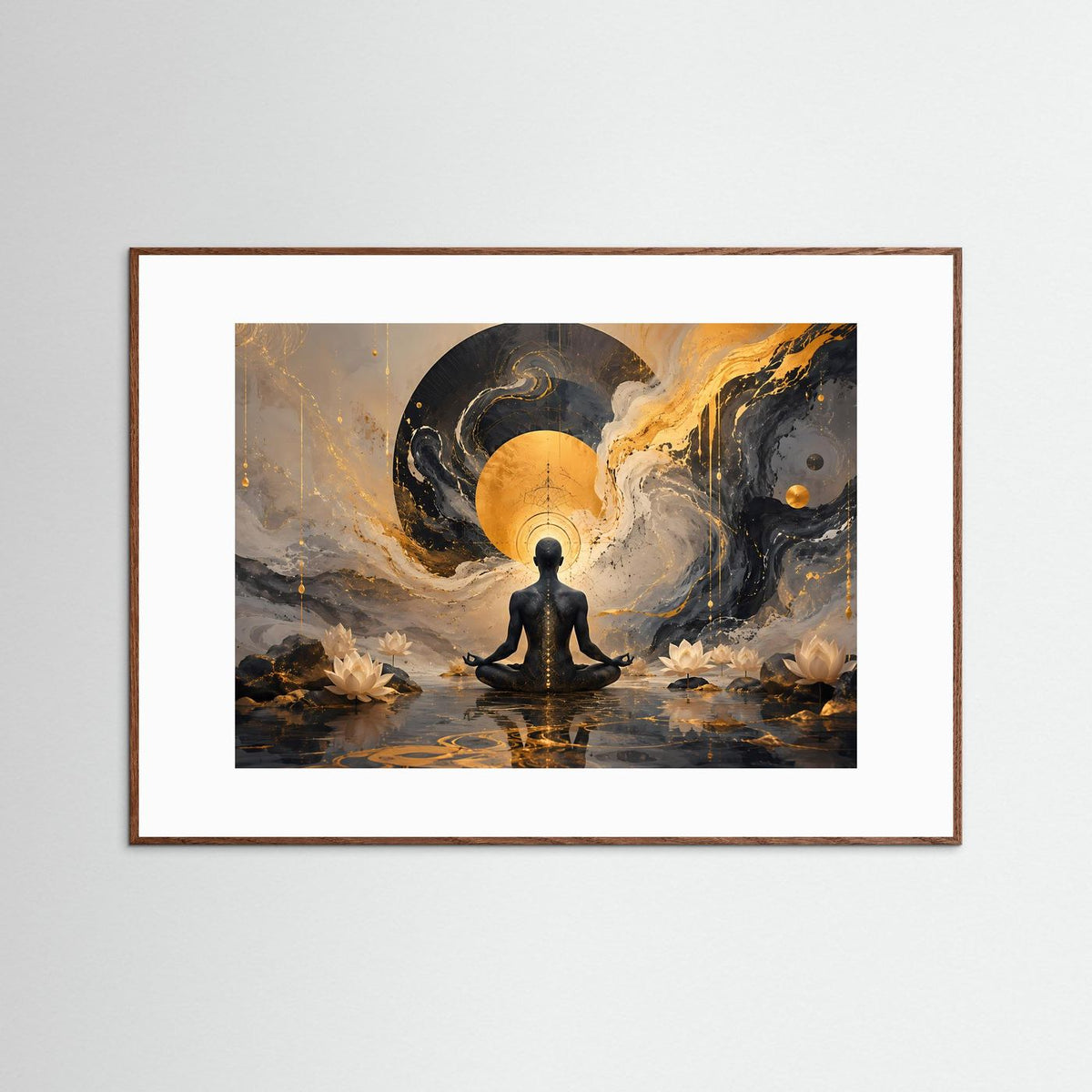 Meditationsposter mit schwarzer Buddha-Silhouette und goldener Spirale, dunkler Holzrahmen