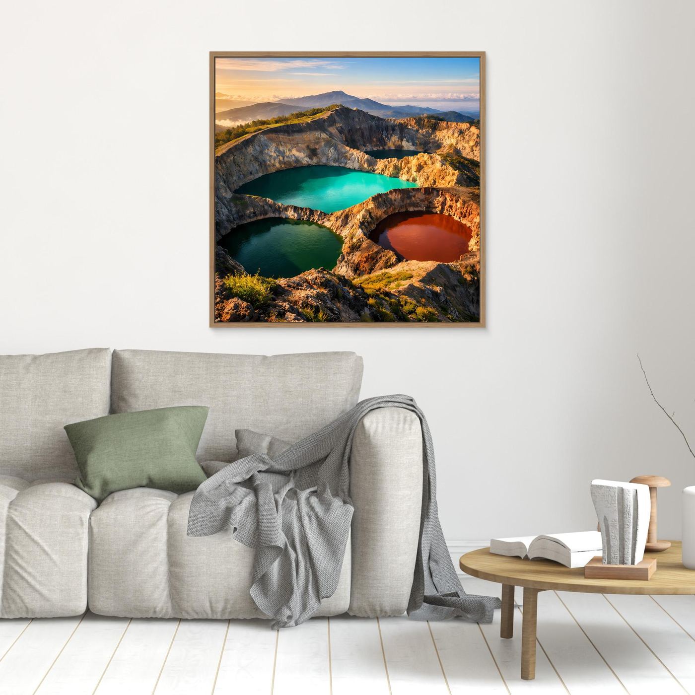 Leinwandbild mit Vulkankratern und drei farbigen Seen: türkis, dunkelgrün und orange-rot, braun gerahmt.